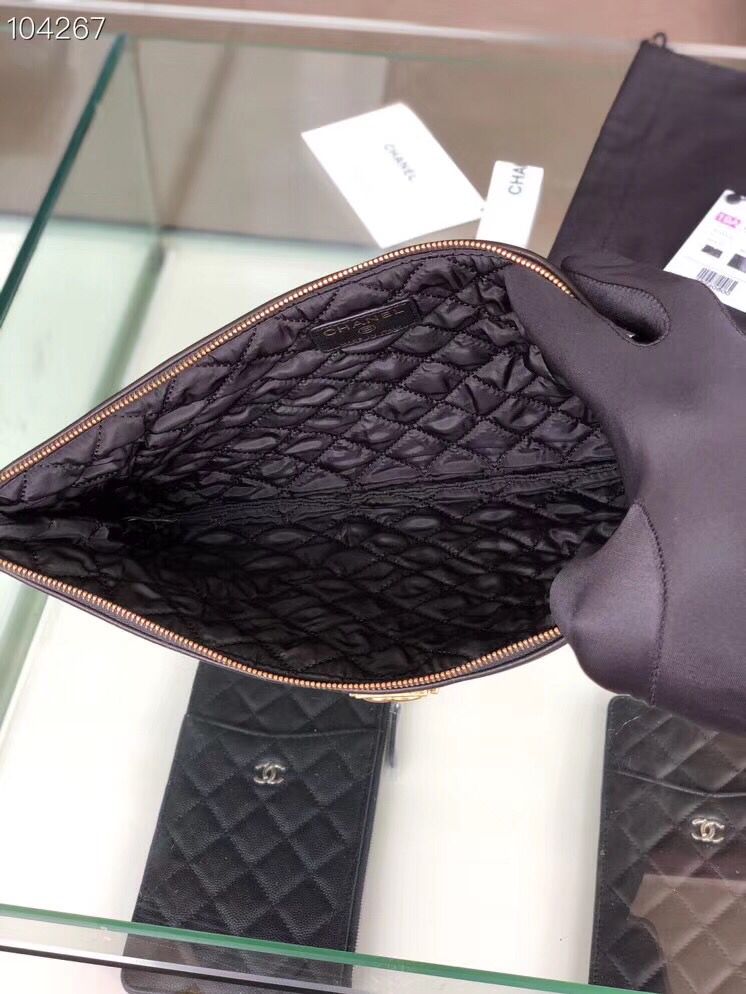 シャネルバッグ BOY CHANELポーチ ブラック A84406 Y07659 94305