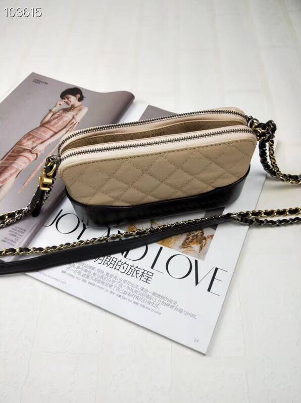 シャネル CHANEL ガブリエル チェーン クラッチ レディース ショルダーバッグ チェーンウォレット 2WAYバッグ ベージュ & ブラック ゴールド×シルバー A94505 Y61477 C0204