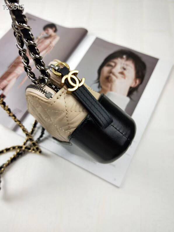 シャネル CHANEL ガブリエル チェーン クラッチ レディース ショルダーバッグ チェーンウォレット 2WAYバッグ ベージュ & ブラック ゴールド×シルバー A94505 Y61477 C0204