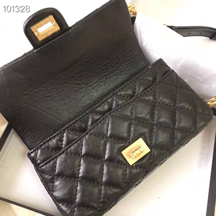 CHANEL キルティングがキュート!ウエストバッグ A57791 Y04634 94305