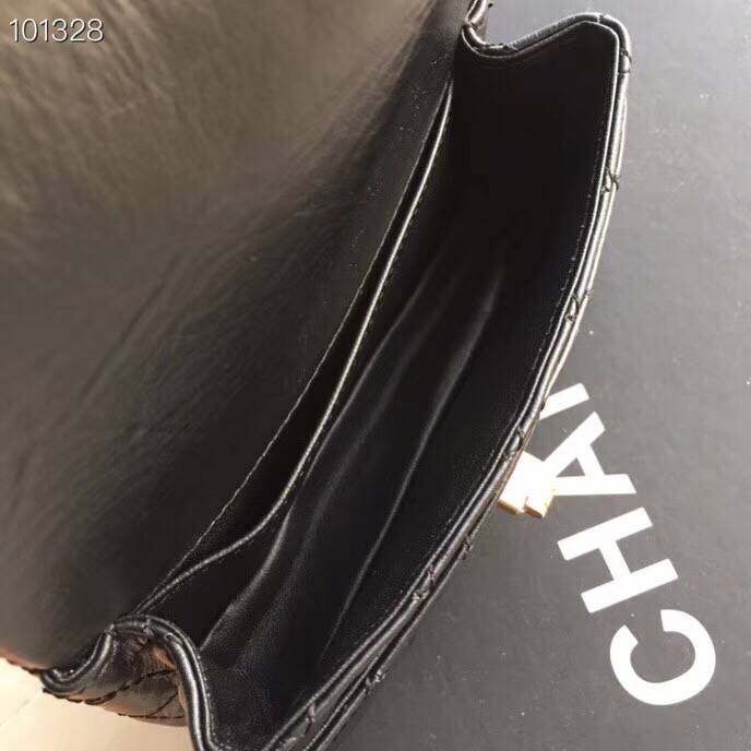 CHANEL キルティングがキュート!ウエストバッグ A57791 Y04634 94305
