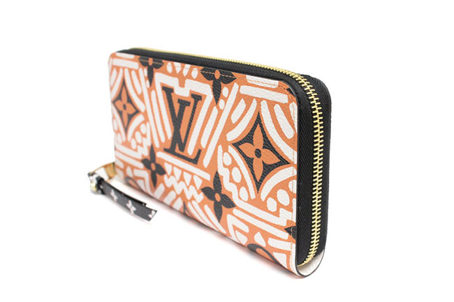 ルイヴィトン財布 LVクラフティ ジッピーウォレット クレームカラメル M69437 LOUIS VUITTON