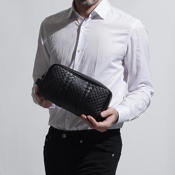 ボッテガヴェネタ BOTTEGA VENETA ポーチ トイレタリー ケース アメニティケース ブラック メンズ アクセサリ 革 レザー 旅行 出張 トラベル 244706 vv341 1000 VN