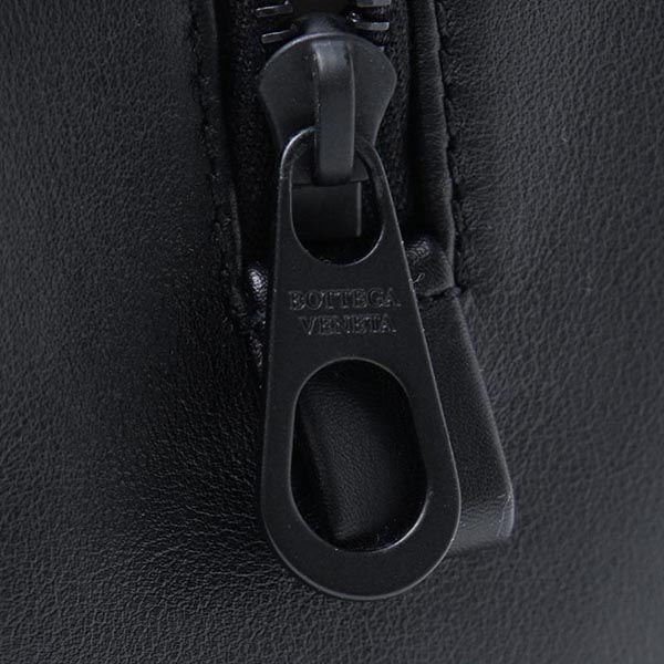 ボッテガヴェネタ BOTTEGA VENETA ポーチ トイレタリー ケース アメニティケース ブラック メンズ アクセサリ 革 レザー 旅行 出張 トラベル 244706 vv341 1000 VN