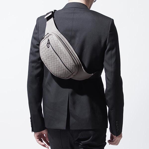ボッテガヴェネタ BOTTEGA VENETA ベルトバッグ ウエストバッグ メンズ ウエストポーチ ナイロン バッグ 520452 v465x 1665 VN