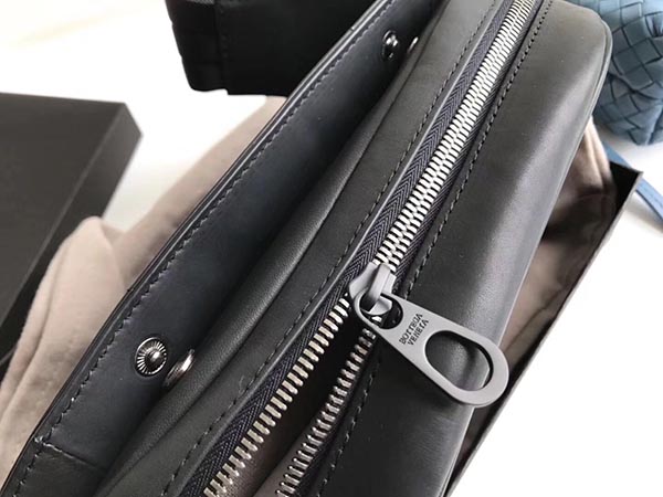 ボッテガヴェネタ BOTTEGA VENETA ベルトバッグ ウエストバッグ メンズ ウエストポーチ ナイロン バッグ 520452-v465x-1000 VN