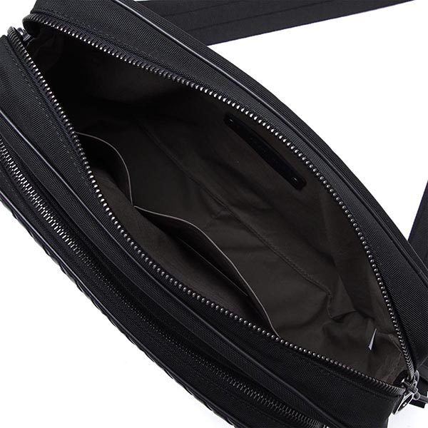 BOTTEGA VENETA メッセンジャー バッグ メンズ バッグ メッセンジャーバッグ 革 メンズ 通勤 自転車 バイク レザー 本革 407391 vaye3 1000 HI-TECH CANVAS
