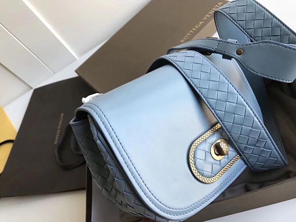 ボッテガヴェネタ BOTTEGA VENETA ボッテガ BV ルナ バッグ ブラック 550436V1EED4712