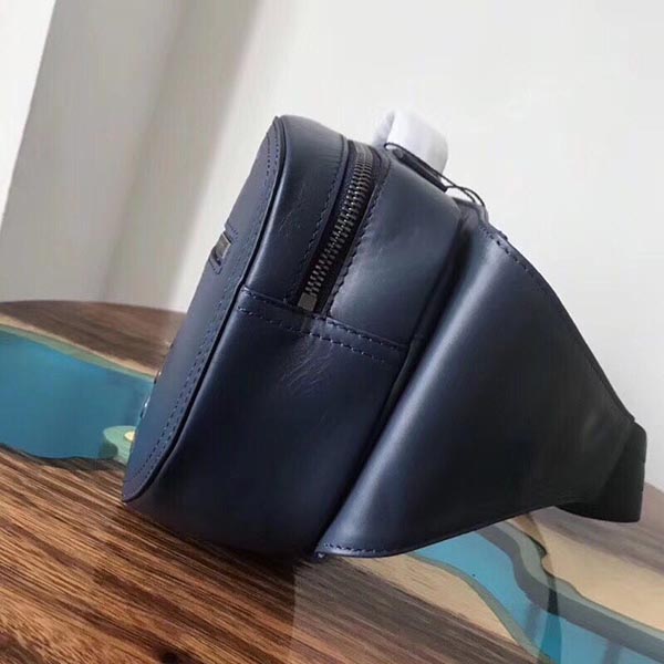 BOTTEGA VENETA アイレット VN ベルトバッグ542060VA3C14448
