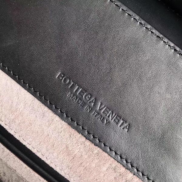 BOTTEGA VENETA ボッテガヴェネタ リュックサック ナッパ イントレチャート レザー ブラック 407093 バックパック

