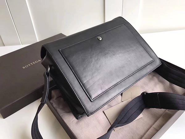 ボッテガヴェネタバック BOTTEGA VENETA  デニム ナッパ メッセンジャーバッグ477666VEEE54279