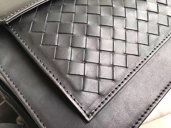 ボッテガヴェネタバック BOTTEGA VENETA  デニム ナッパ メッセンジャーバッグ477666VEEE54279