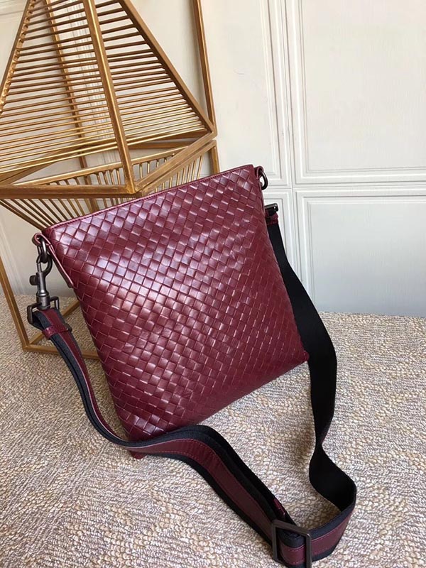 ボッテガヴェネタ BOTTEGA VENETA ショルダーバッグ メンズ バッグ ショルダー 普段づかい 革 レザー 通勤 バイク 仕事 自転車 276357-v465c-6492