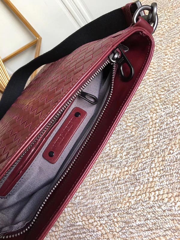 ボッテガヴェネタ BOTTEGA VENETA ショルダーバッグ メンズ バッグ ショルダー 普段づかい 革 レザー 通勤 バイク 仕事 自転車 276357-v465c-6492