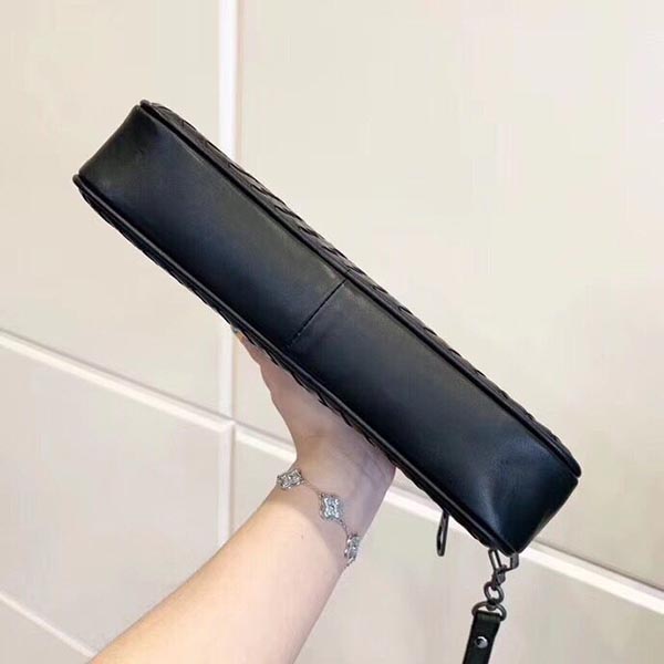 ボッテガヴェネタ BOTTEGA VENETA セカンドバッグ クラッチバッグ メンズ レディース クラッチ バッグ ポーチ 516127-vq131-1000 レッジェーロ