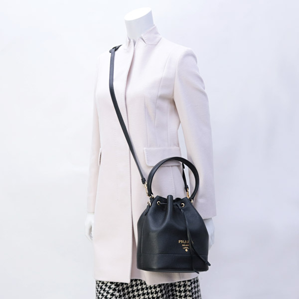 プラダバッグ VIT.DAINO バケットバッグ ショルダー付き 2WAY ハンドバッグ 巾着 ショルダーバッグ ブラック 1BE018 2BBE F0002 NERO
