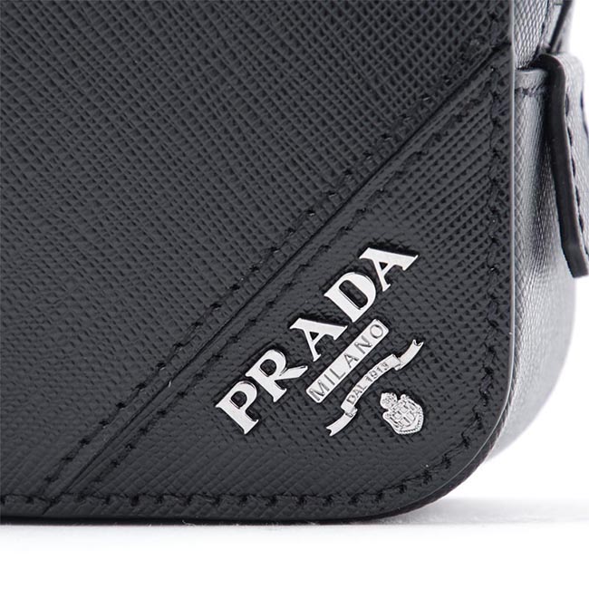 PRADA セカンドバッグ ブラック メンズ クラッチ バッグ サフィアーノ ビジネス おしゃれ 週末 ドキュメント ケース 2vf017 v ooa 9z2 f0002