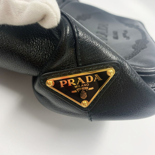 PRADA プラダ 巾着 ショルダースタッズ 1BH038 レザー ブラック 