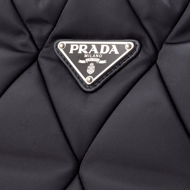 プラダPRADA ナイロン バッグ キルティングナイロンバッグ トートバッグ ブラック 1BG169 2BYV 002