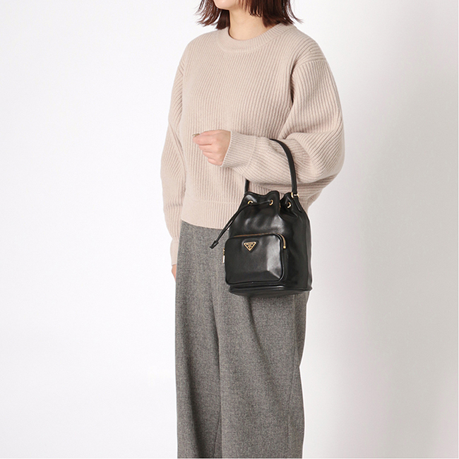 プラダハンドバッグ LEATHER BUCKET BAG レザー バケットバッグ 1BH038 レディース 1BH038 NERO F0002