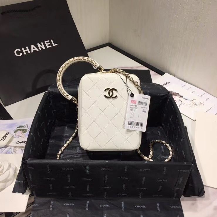CHANEL シャネル ショルダーバッグ ハンドバッグ ホワイト ヴァニティーケース カーフスキン AS1753 B02782 10601
