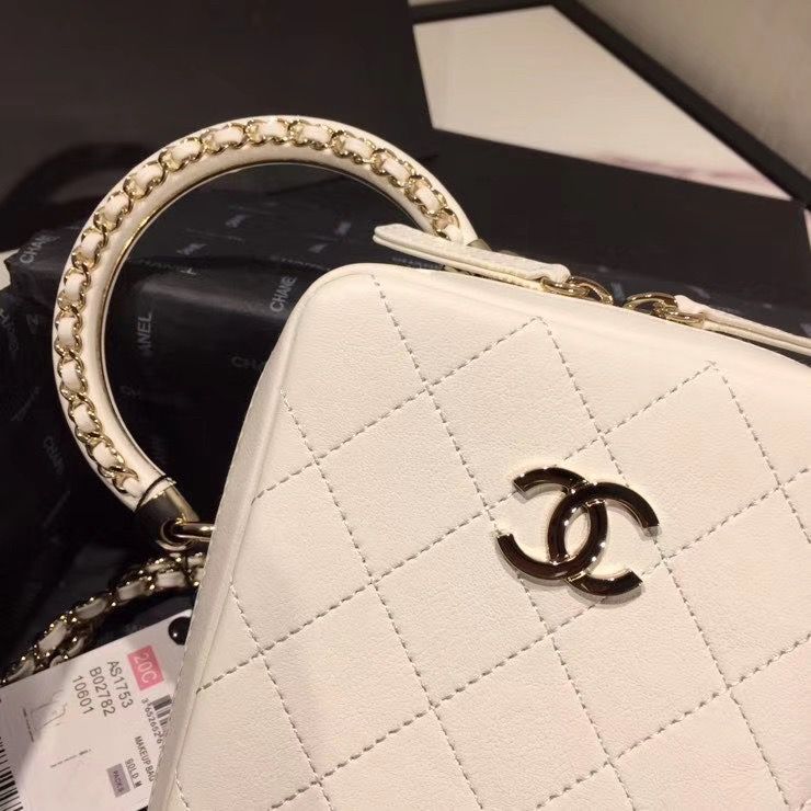 CHANEL シャネル ショルダーバッグ ハンドバッグ ホワイト ヴァニティーケース カーフスキン AS1753 B02782 10601

