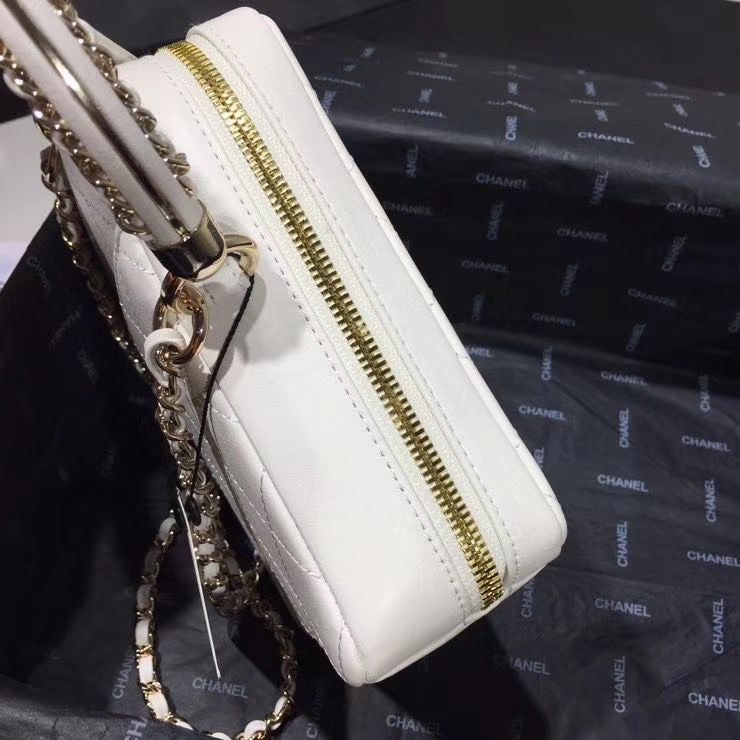 CHANEL シャネル ショルダーバッグ ハンドバッグ ホワイト ヴァニティーケース カーフスキン AS1753 B02782 10601
