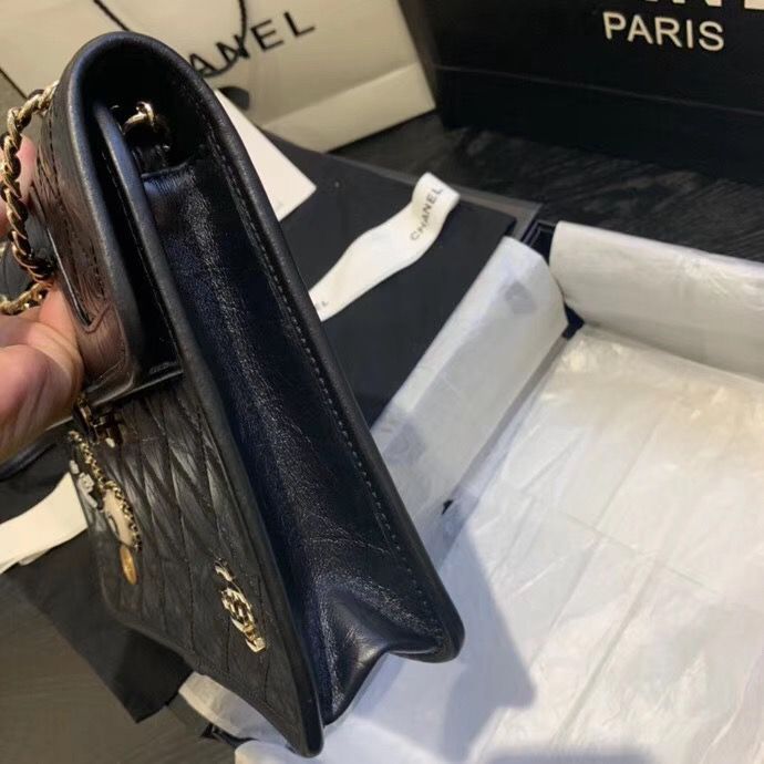 CHANEL エイジド カーフスキンフラップ ミニバッグ チャーム 2WAY ロゴ AS1430 B02436 94305