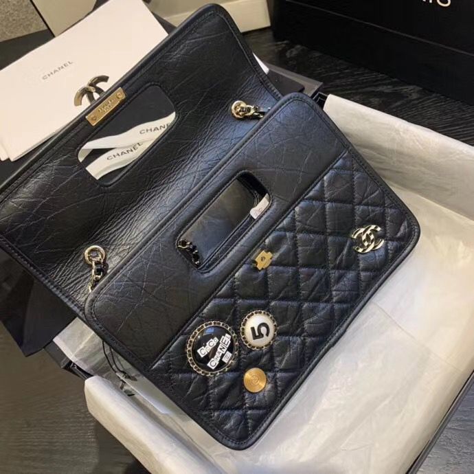 CHANEL エイジド カーフスキンフラップ ミニバッグ チャーム 2WAY ロゴ AS1430 B02436 94305