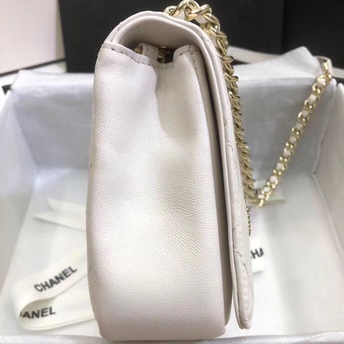 シャネル CHANEL フラップ ショルダーバッグ CC ラム スタッズ パール 白 AS1514 B02377 10601