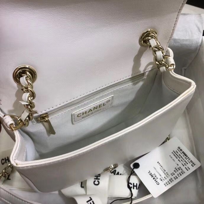 シャネル CHANEL フラップ ショルダーバッグ CC ラム スタッズ パール 白 AS1514 B02377 10601
