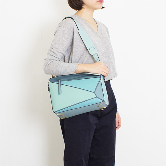 ロエベ LOEWE バッグ レディース 2WAYハンド/ショルダーバッグ PUZZLE BAG [パズル バッグ] アクアブルー/ライトブルー/ストーンブルー 322 30US20 6235