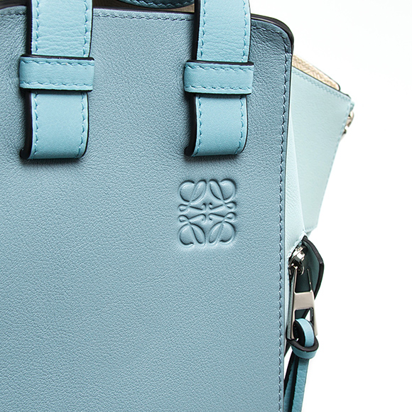 ロエベ LOEWE バッグ レディース 2WAYハンド/ショルダーバッグ ブルーマルチ HAMMOCK SMALL BAG [ハンモック スモールバッグ] 387 30TS35 8880