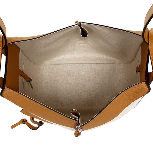 ロエベ バッグ LOEWE 387 12WT38 1947 ハンモック HAMMOCK MEDIUM BAG レディース ショルダーバッグ 無地 SOFT WHITE/AMBER