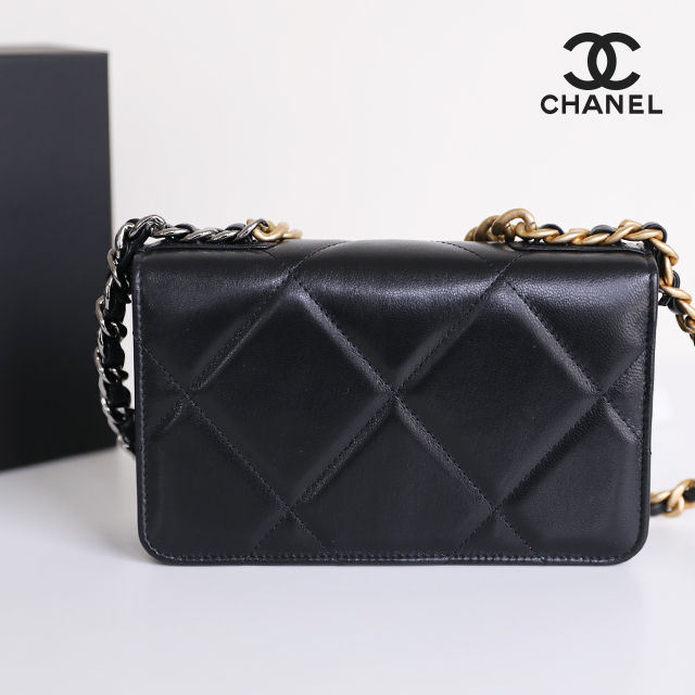 CHANEL シャネル19 チェーンウォレット ショルダーバッグ AP0957 B01564 94305
