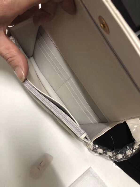 シャネル CHANEL19 チェーンウォレット AP0957 ベージュ ショルダーバッグ