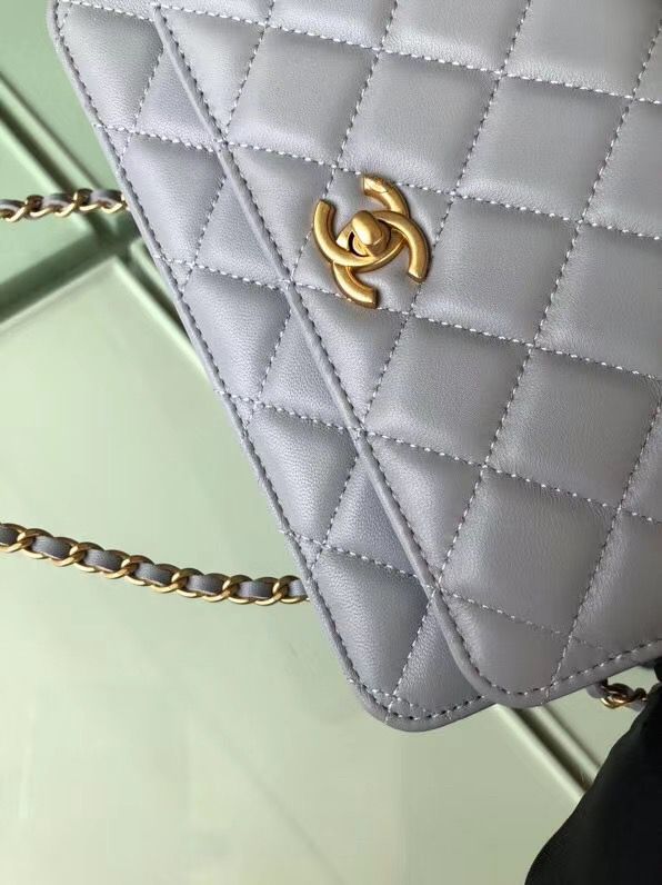 シャネル CHANEL ラムスキン チェーンウォレット グレー AP1450 B02991 94302