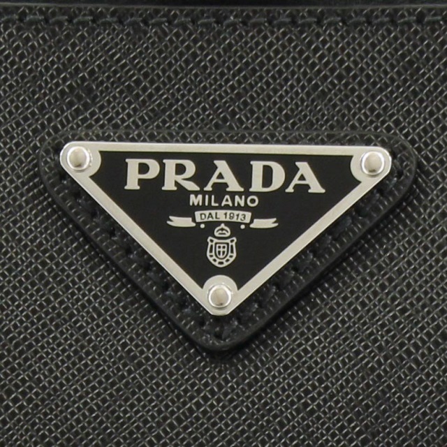 プラダ PRADA サフィアーノレザー クロスボディバッグ ブラック 2VH070 9Z2 F0002