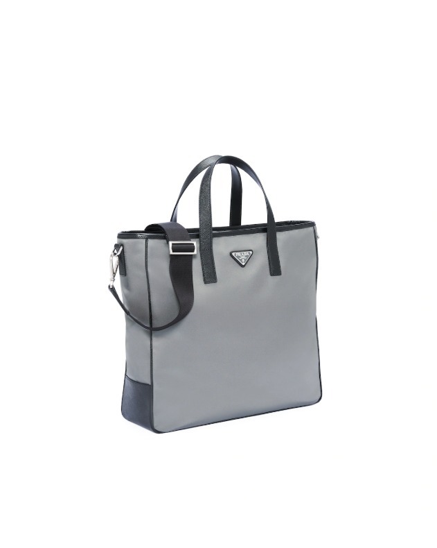 プラダ トートバッグ ビジネスバッグ テスートサフィアーノ トライアングルロゴ グレー/ブラック メンズ PRADA 2VG064_064_F0H16
