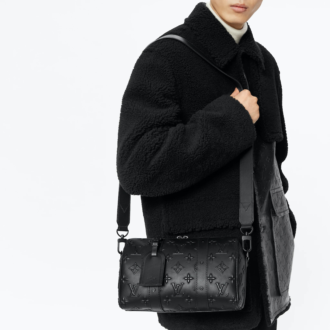 LOUIS VUITTON モノグラムシティキーポルバッグ 黒 M57955
