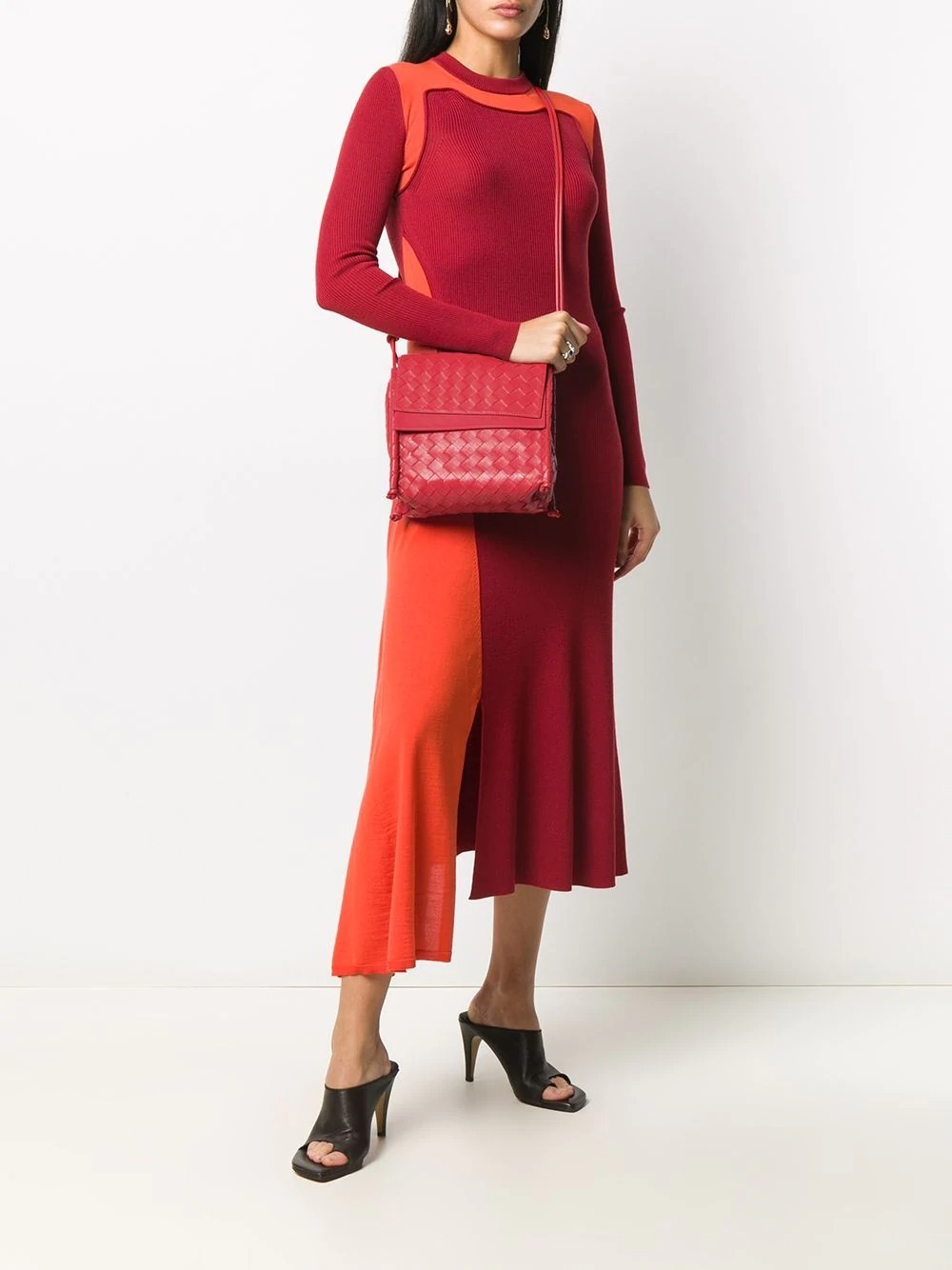 ボッテガヴェネタ BOTTEGA VENETA ショルダーバッグ クロスボディバッグ レディース 631463 VCPP1 6408