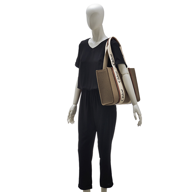 クロエ CHLOE トートバッグ WOODY LOGO ミディアム リボン付き リサイクルフェルト ブラウン系 CHC21WS383 F37 26E