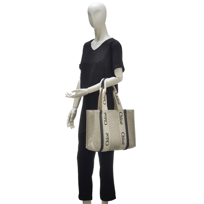 クロエ CHLOE トートバッグ WOODY LOGO ミディアム リボン付き コットンキャンバスバッグ ホワイト×ネイビー CHC21US383 E66 91J
