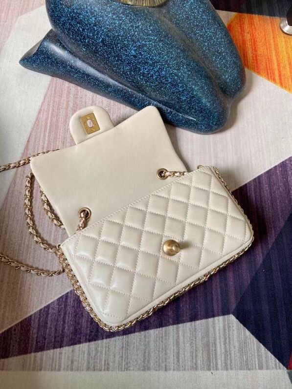 シャネル CHANEL フラップ バッグ ショルダー CC ラム パール マト AS1740 B02779 10601