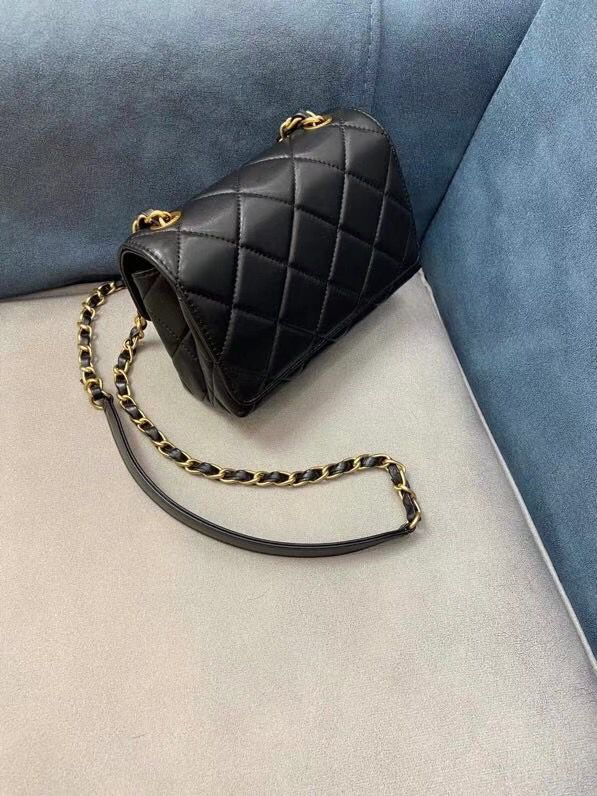 CHANEL ミニフラップバッグ レジン マトラッセ グリーン AS2633 B05977 94305
